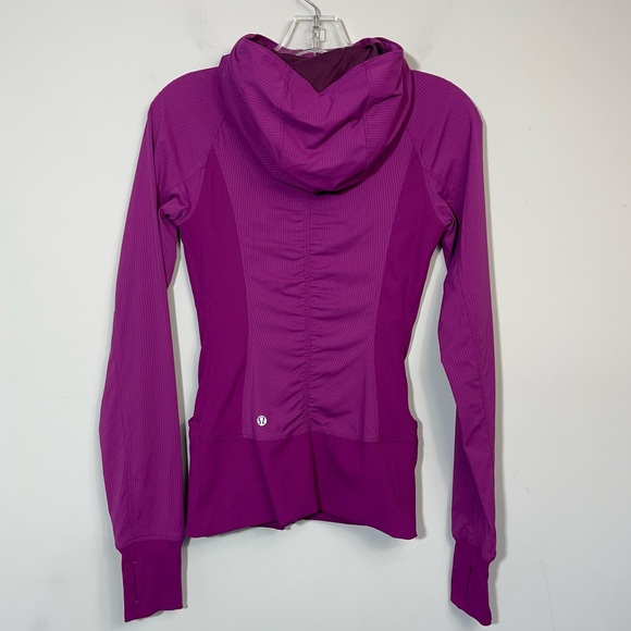 Lululemon In Flux Jacket Regal Plum Size 4 Lightweight Hooded Reversible W4G23S - Picture 9 of 16